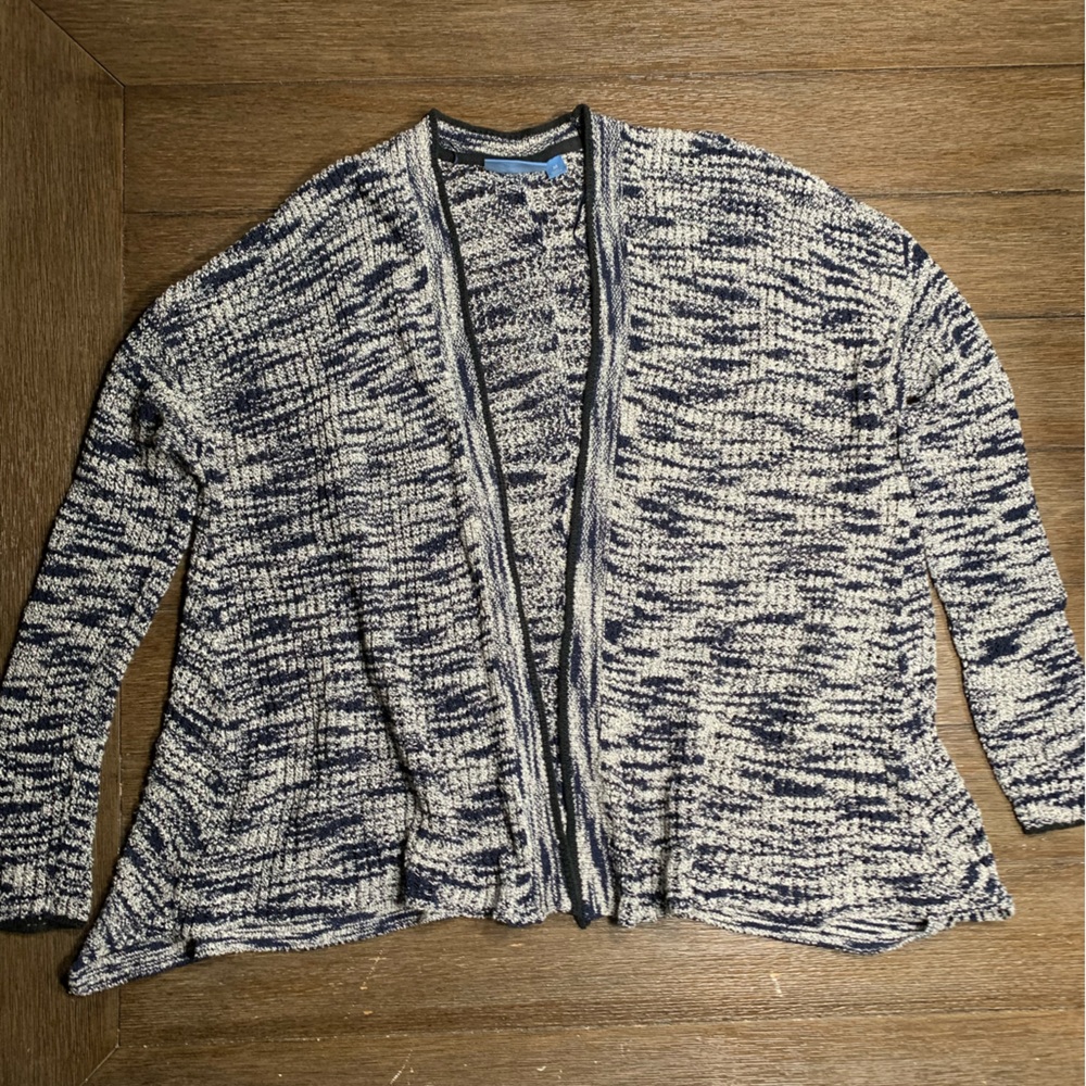Vera Wang cardigan size medium - Picture 4 of 8
